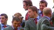 Track left across members of England rugby team on \%27Sweet Chariot\%27 bus&sbquo;  England Rugby Union World Cup Victory Parade; 08 Dec 03