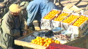 Flourishing market following fall of Taliban&sbquo;  Afghanistan; 2002